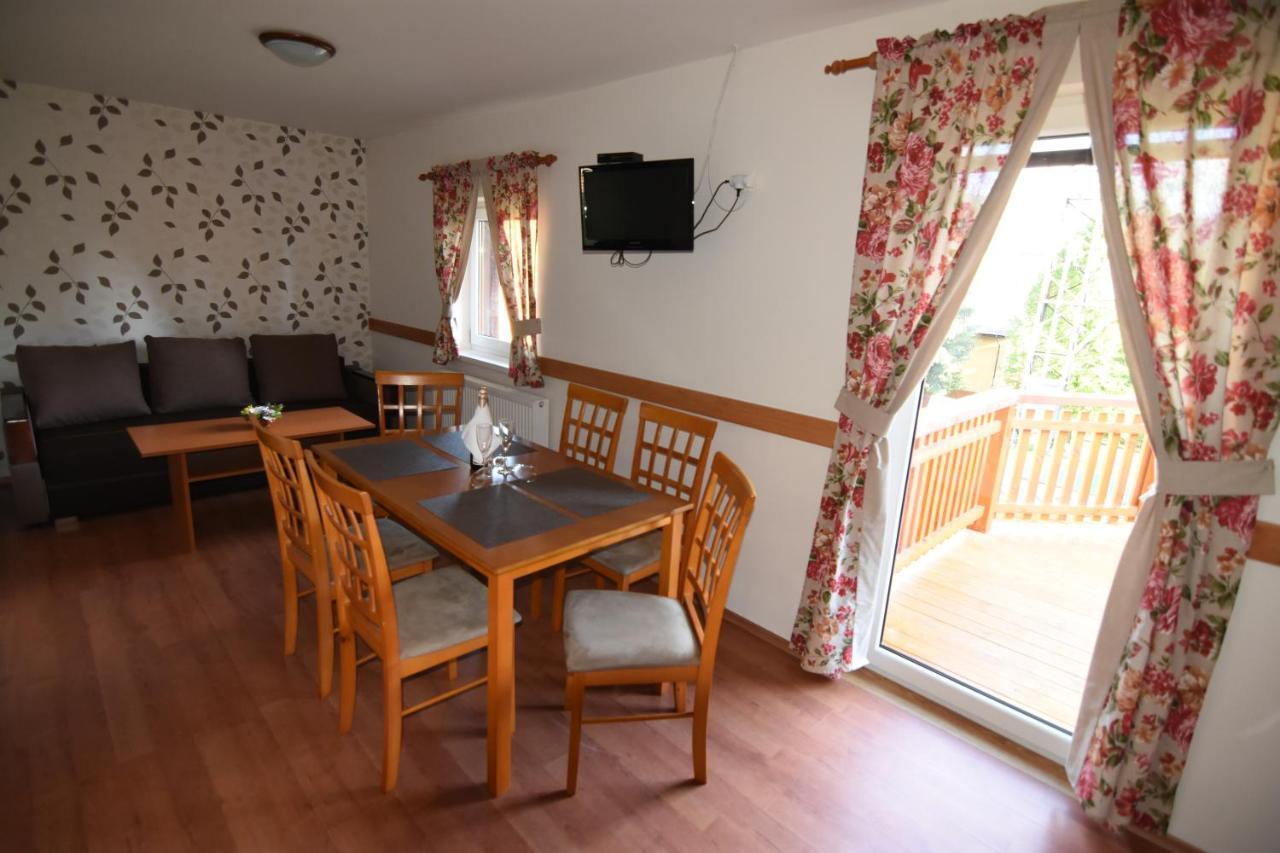 Holiday Park Orava Bungalows Дольни-Кубин Экстерьер фото